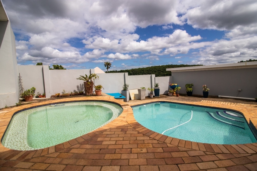 3 Bedroom Property for Sale in Beacon Bay Eastern Cape